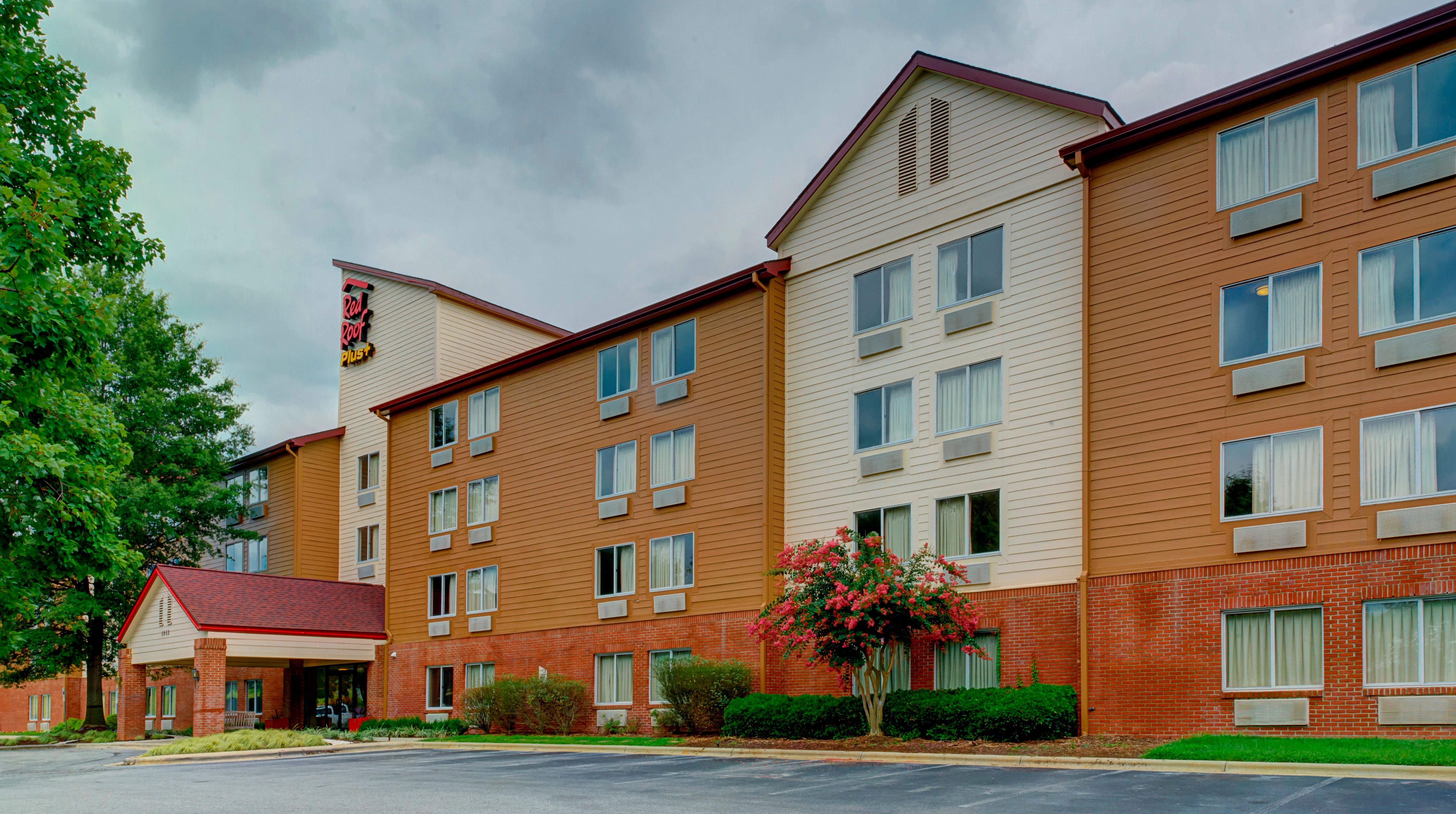 Red Roof Inn Plus Raleigh Downtown Ncsu Conv Center Kültér fotó